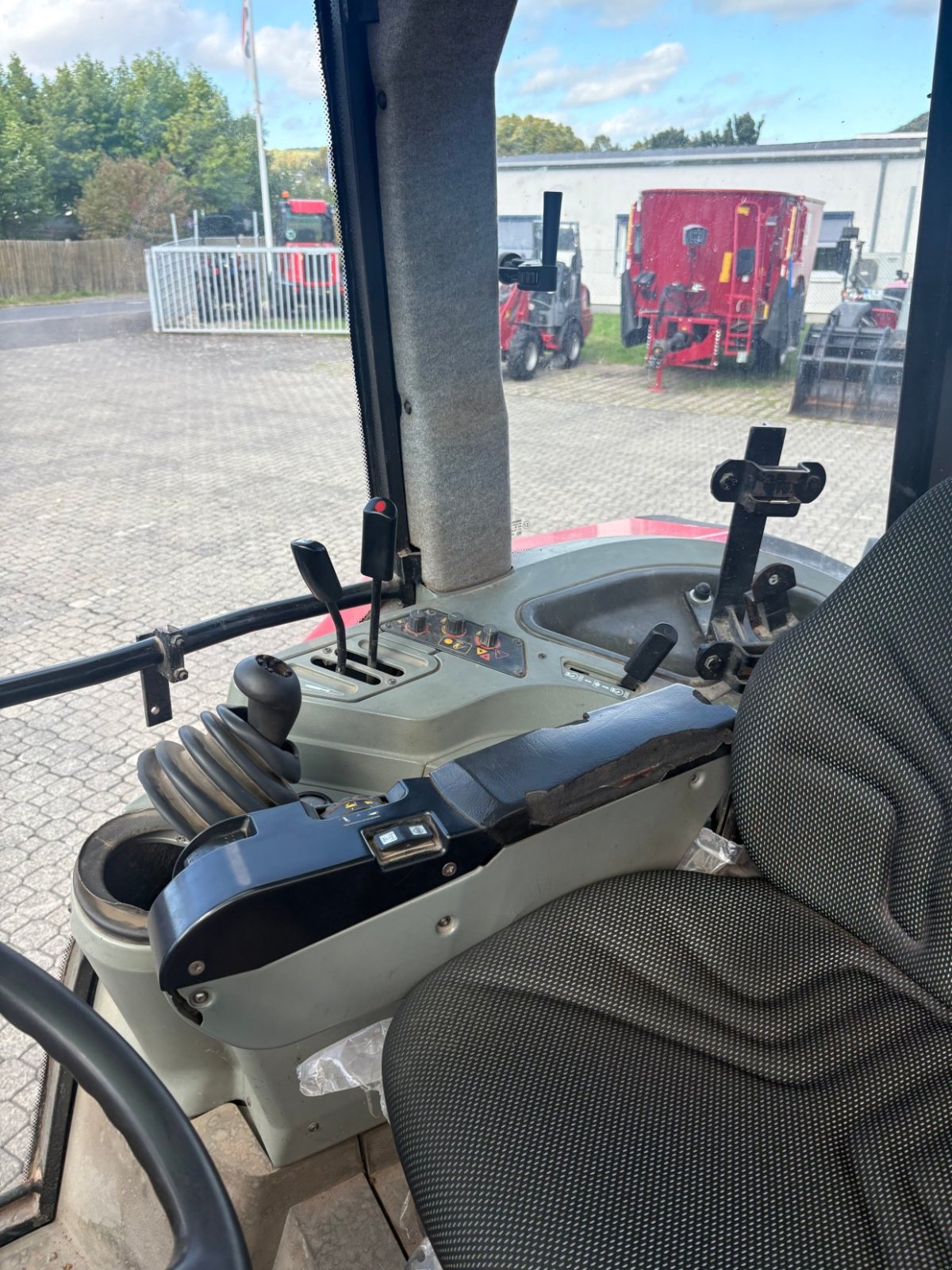 Traktor του τύπου Massey Ferguson 6255, Gebrauchtmaschine σε Gudensberg (Φωτογραφία 17)