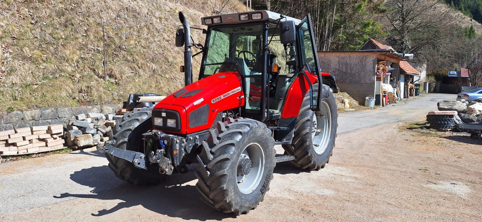 Traktor του τύπου Massey Ferguson 6255, Gebrauchtmaschine σε Hüttenberg (Φωτογραφία 1)