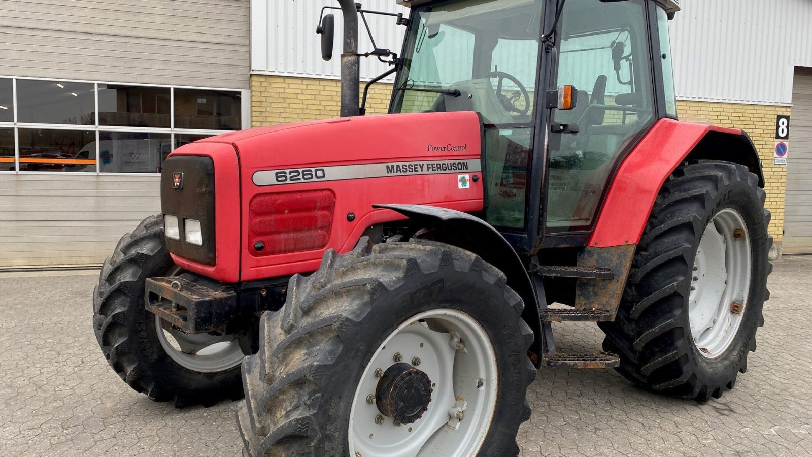 Traktor от тип Massey Ferguson 6260 Dyna 4, Gebrauchtmaschine в Ringe (Снимка 2)