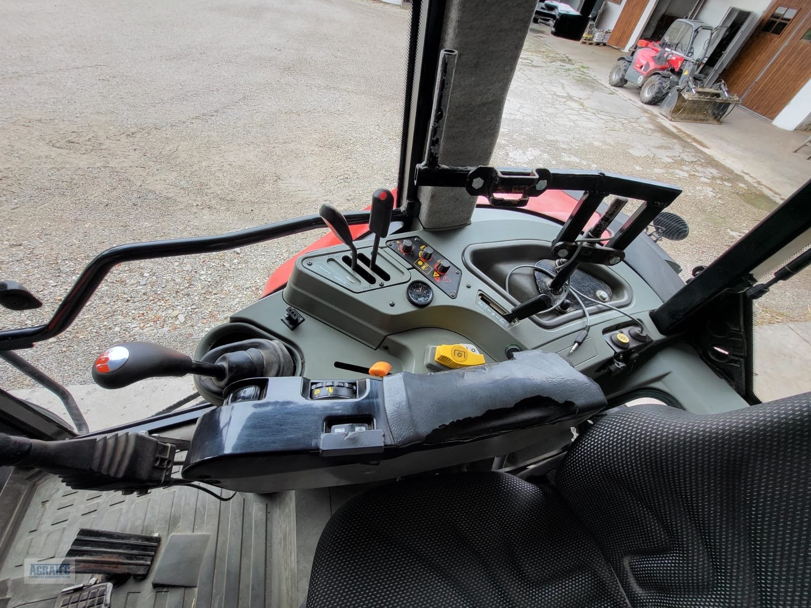 Traktor des Typs Massey Ferguson 6265, Gebrauchtmaschine in Erding (Bild 5)