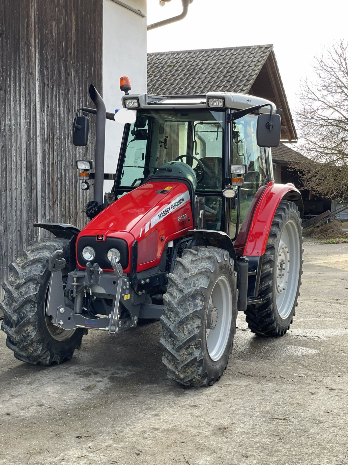 Traktor of the type Massey Ferguson 6445 Dyna 6, Gebrauchtmaschine in Bayern - Schwindegg (Picture 1)