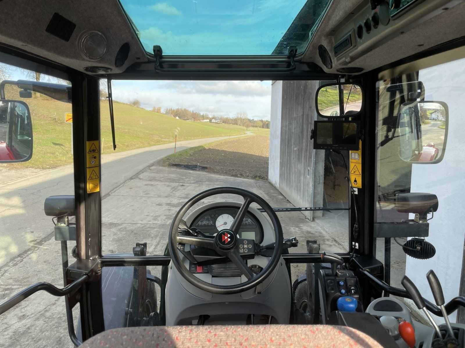 Traktor of the type Massey Ferguson 6445 Dyna 6, Gebrauchtmaschine in Bayern - Schwindegg (Picture 9)