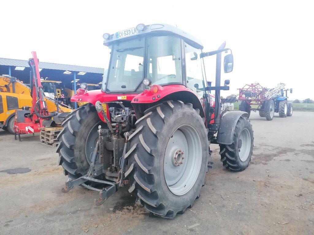 Traktor des Typs Massey Ferguson 6445, Gebrauchtmaschine in Le Horps (Bild 9)