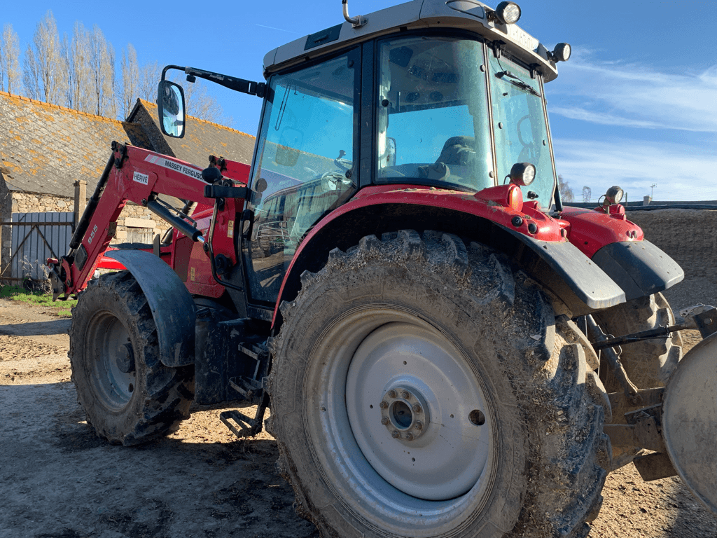 Traktor des Typs Massey Ferguson 6455 4RM, Gebrauchtmaschine in TREMEUR (Bild 3)