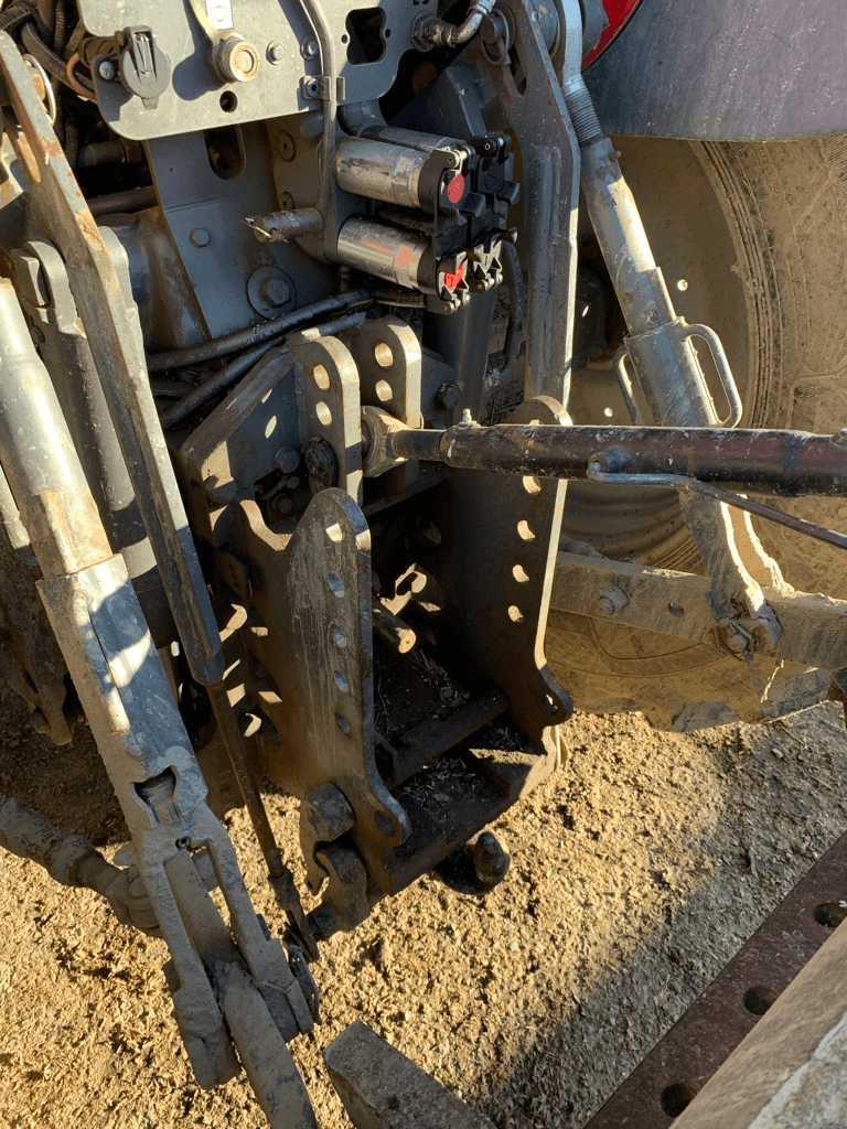 Traktor des Typs Massey Ferguson 6455 4RM, Gebrauchtmaschine in TREMEUR (Bild 4)