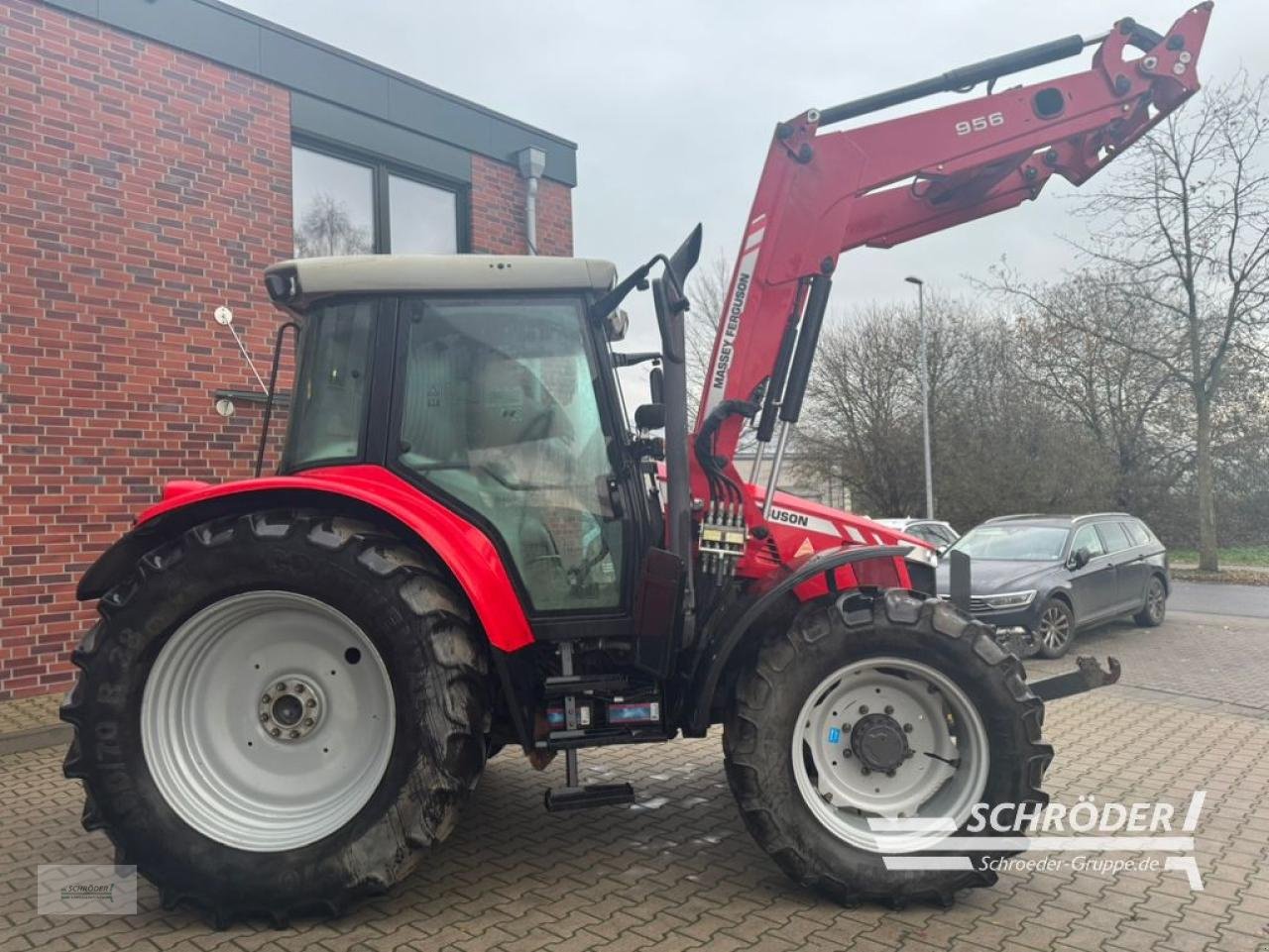 Traktor typu Massey Ferguson 6455 COMFORT, Gebrauchtmaschine v Wildeshausen (Obrázek 5)