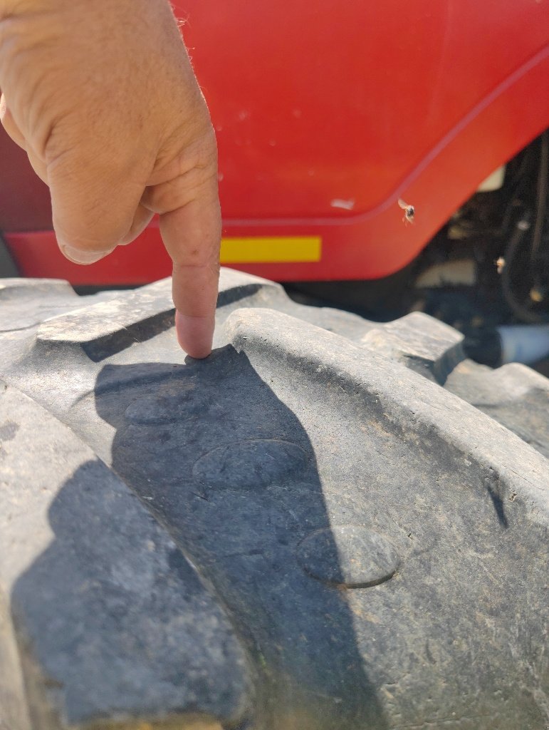 Traktor des Typs Massey Ferguson 6455 DYNA 6, Gebrauchtmaschine in Calmont (Bild 7)