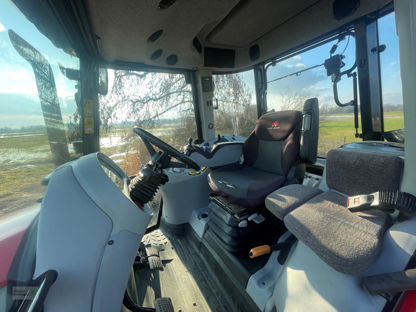 Traktor des Typs Massey Ferguson 6455, Gebrauchtmaschine in Offenberg (Bild 6)