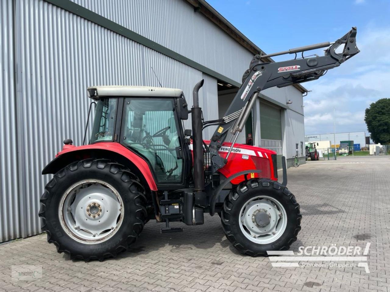 Traktor des Typs Massey Ferguson 6460 DYNA-6, Gebrauchtmaschine in Wildeshausen (Bild 2)