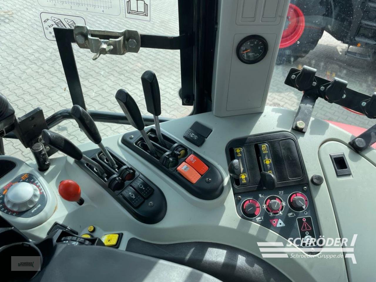 Traktor des Typs Massey Ferguson 6460 DYNA-6, Gebrauchtmaschine in Wildeshausen (Bild 14)