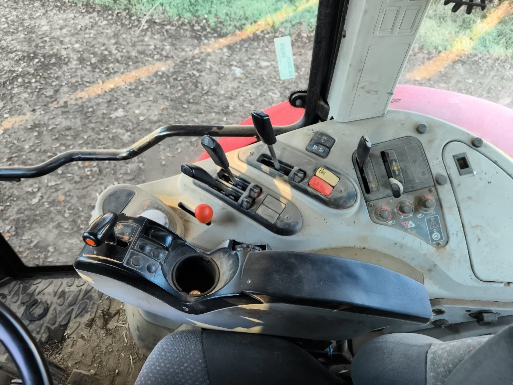 Traktor типа Massey Ferguson 6465 DYNA 6, Gebrauchtmaschine в Saint-Rémy (Фотография 8)