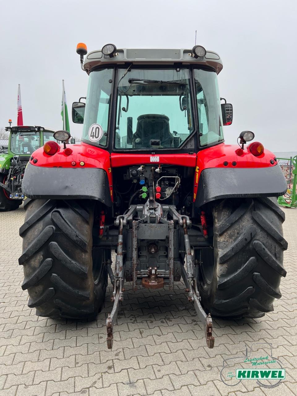 Traktor des Typs Massey Ferguson 6465 Dyna6, Gebrauchtmaschine in Blankenheim (Bild 6)