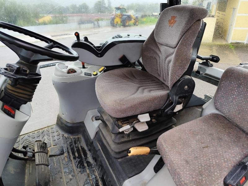 Traktor of the type Massey Ferguson 6465, Gebrauchtmaschine in FRONCLES (Picture 7)