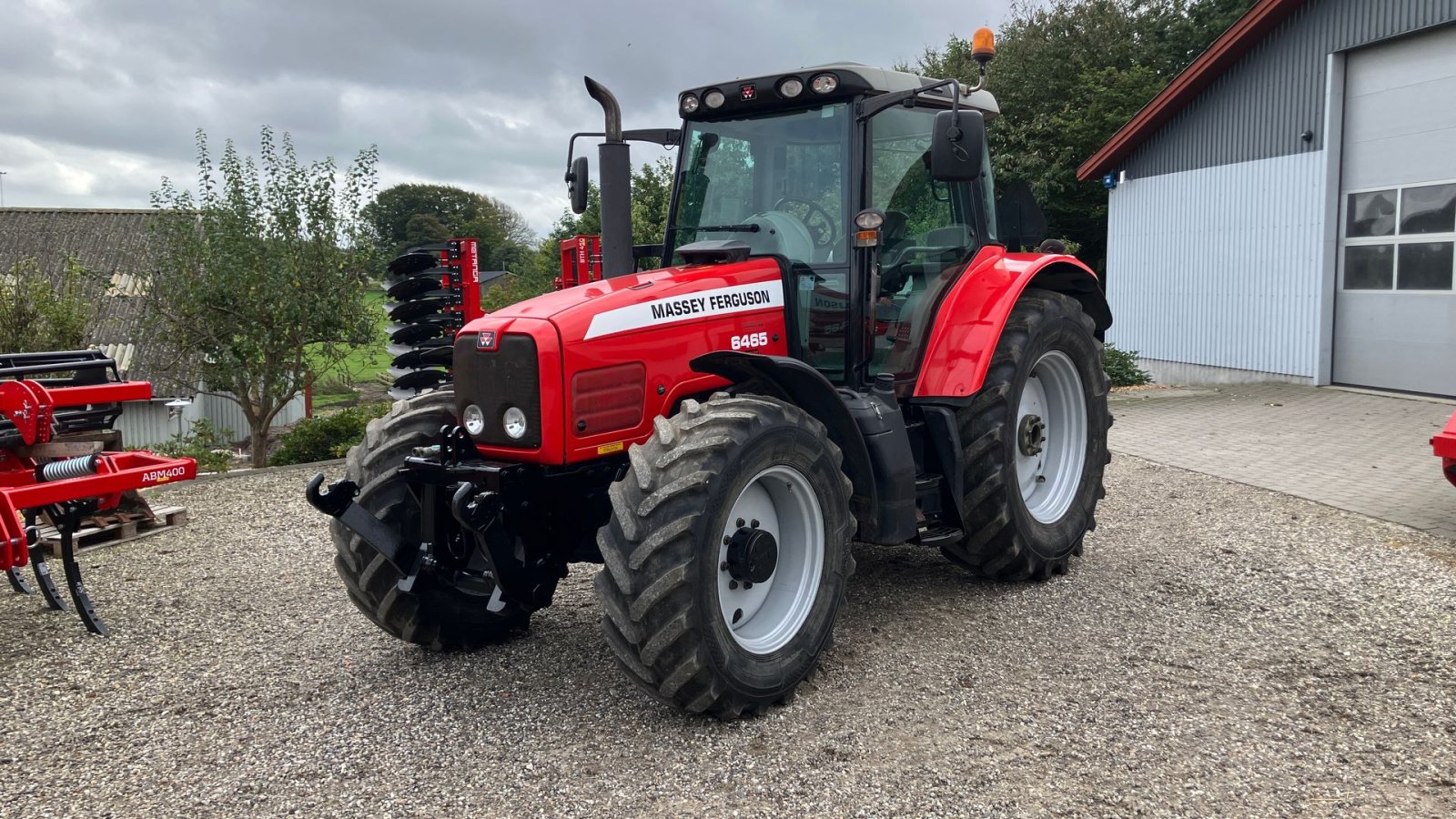 Traktor типа Massey Ferguson 6465, Gebrauchtmaschine в Svenstrup J (Фотография 1)