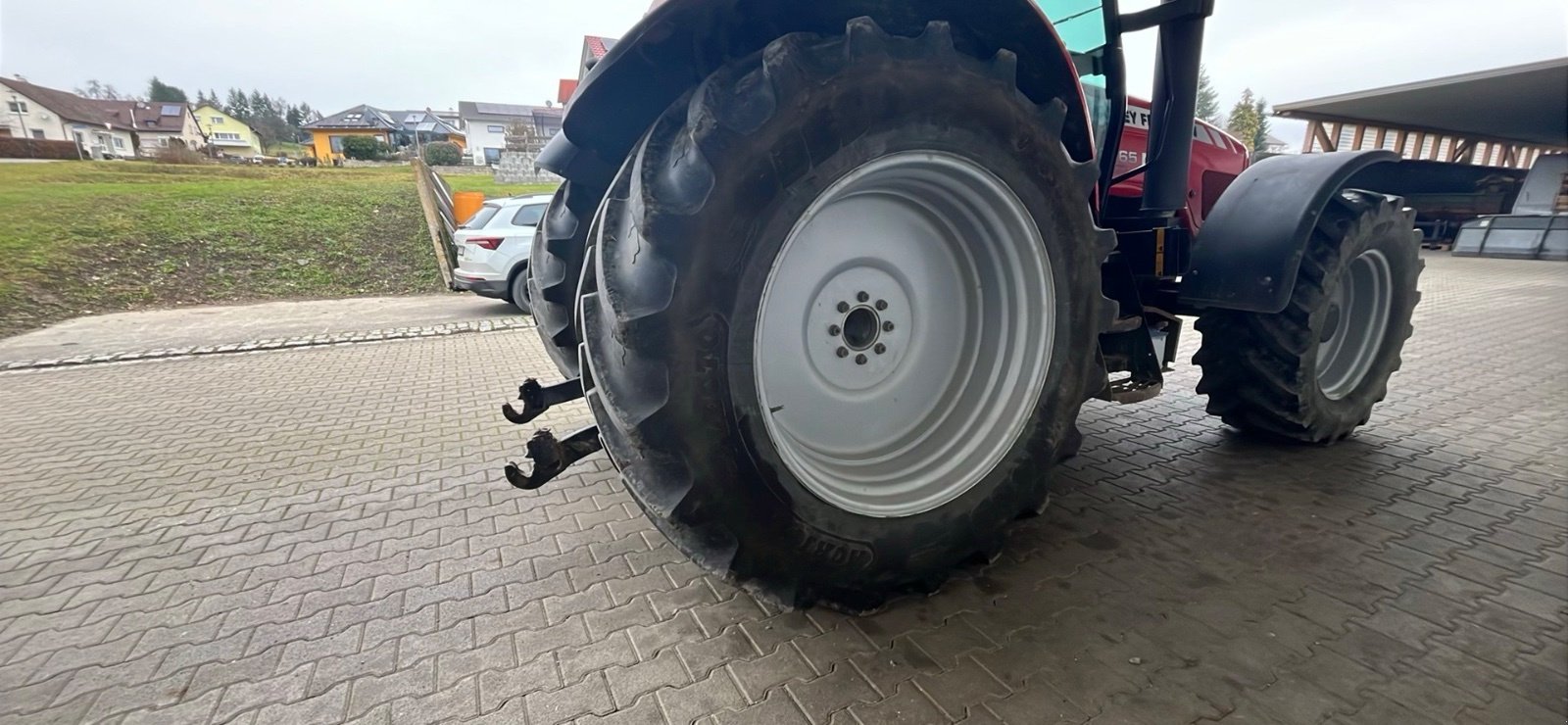 Traktor van het type Massey Ferguson 6465, Gebrauchtmaschine in Pfullendorf (Foto 11)