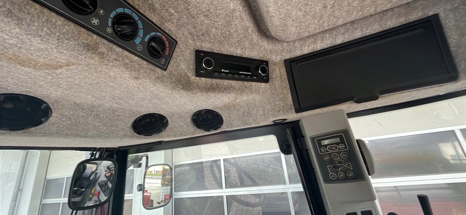 Traktor van het type Massey Ferguson 6465, Gebrauchtmaschine in Pfullendorf (Foto 21)