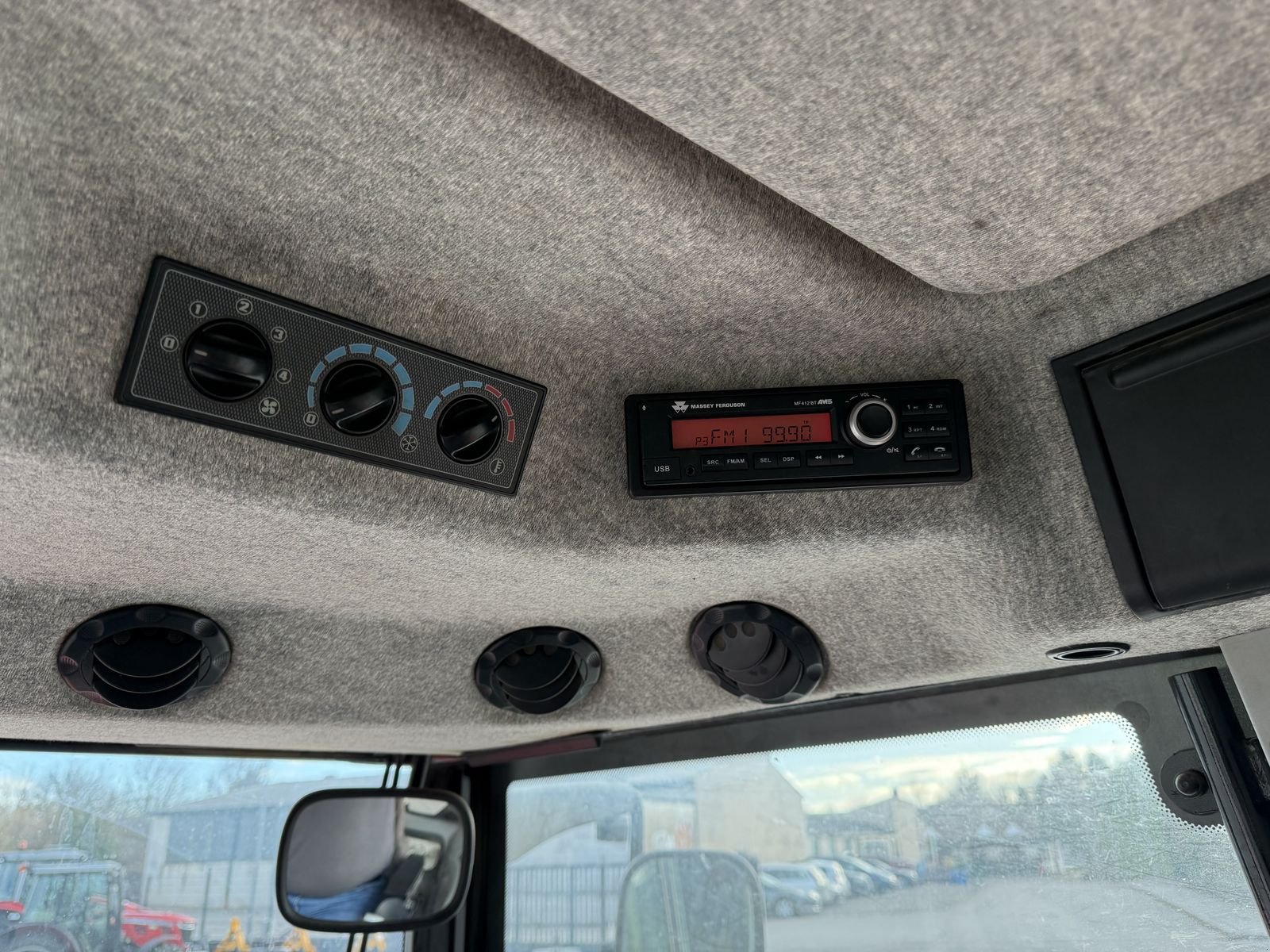 Traktor des Typs Massey Ferguson 6470-4, Gebrauchtmaschine in Hohenruppersdorf (Bild 10)