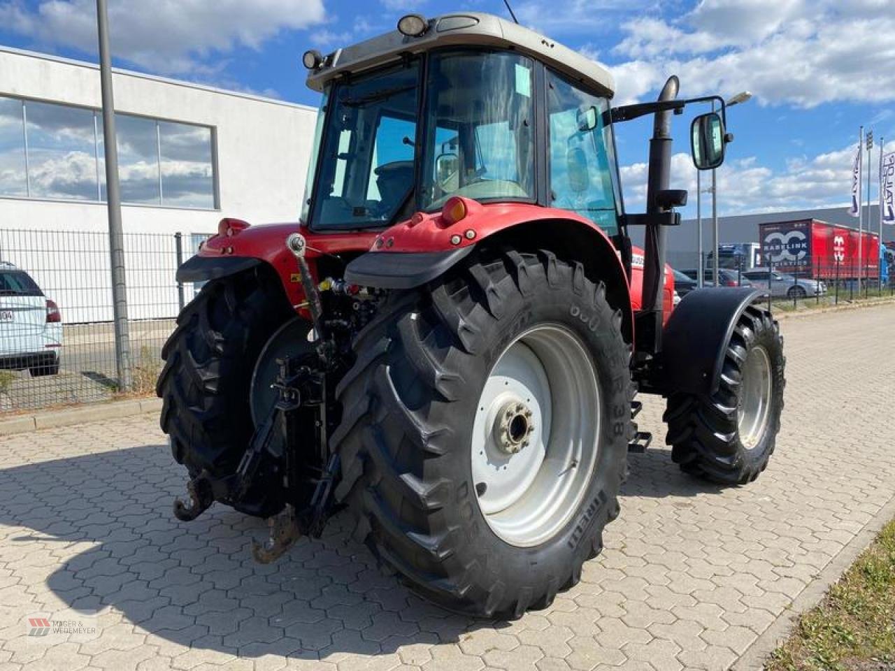 Traktor του τύπου Massey Ferguson 6470 DYNASHIFT MIT FZW, Gebrauchtmaschine σε Oyten (Φωτογραφία 4)