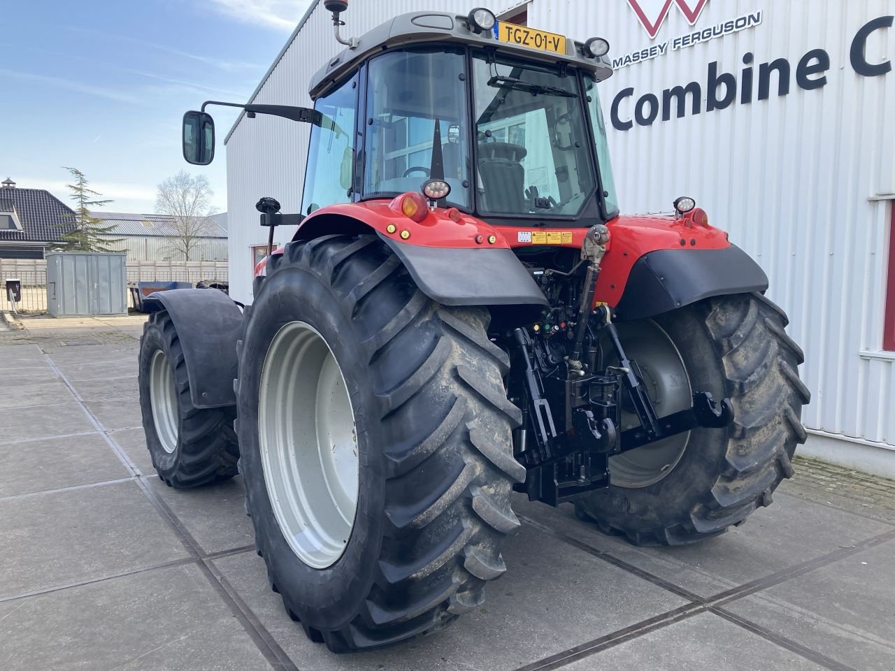 Traktor van het type Massey Ferguson 6475, Gebrauchtmaschine in Oude-Tonge (Foto 8)