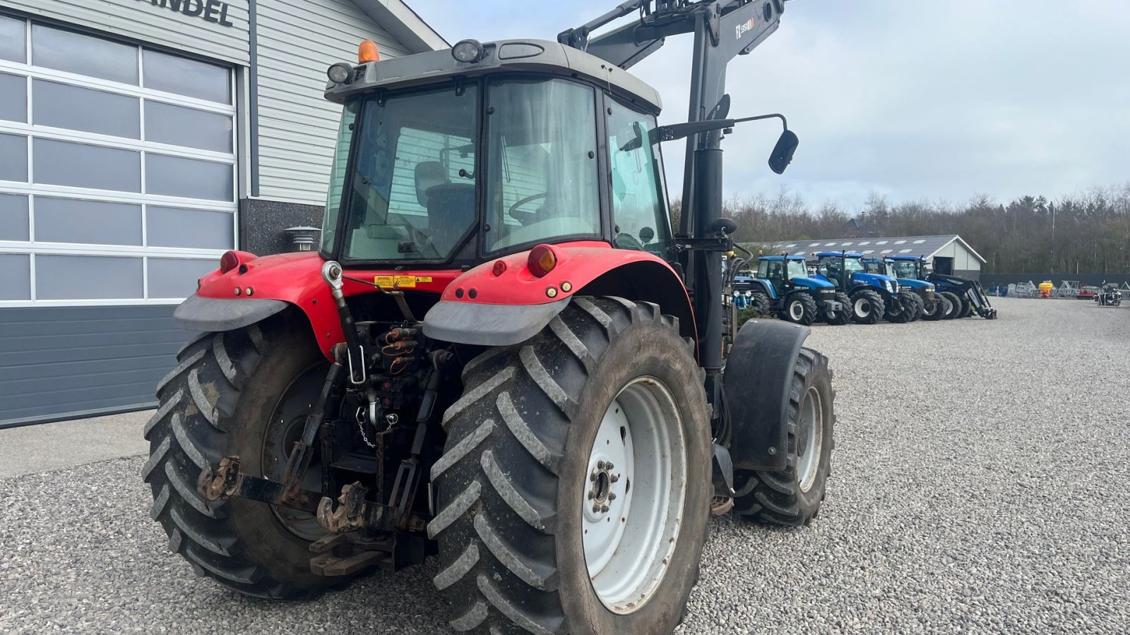 Traktor del tipo Massey Ferguson 6480 Dyna 4 Med frontlift og frontlæsser, Gebrauchtmaschine en Lintrup (Imagen 15)