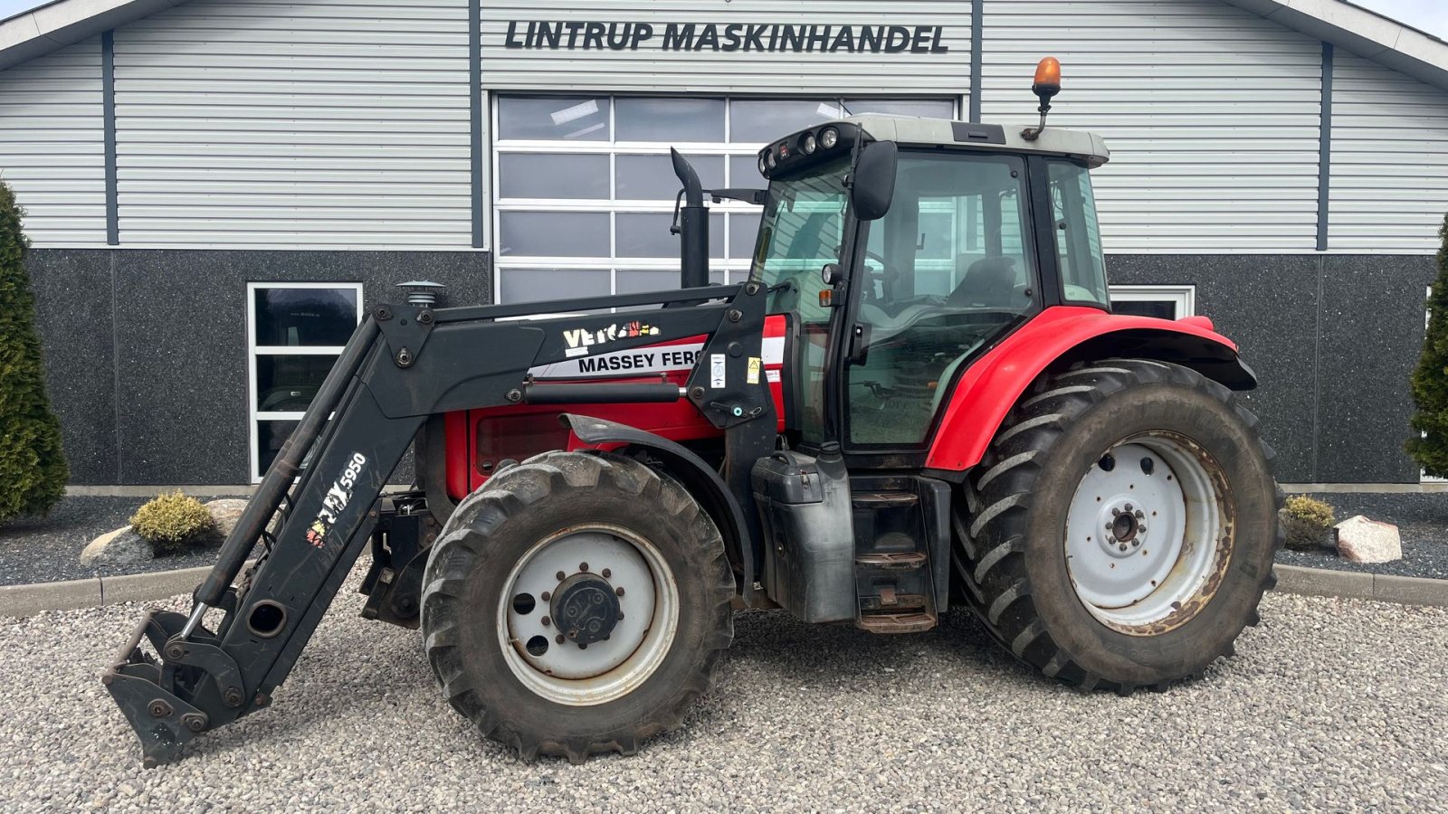 Traktor del tipo Massey Ferguson 6480 Dyna 4 Med frontlift og frontlæsser, Gebrauchtmaschine en Lintrup (Imagen 1)