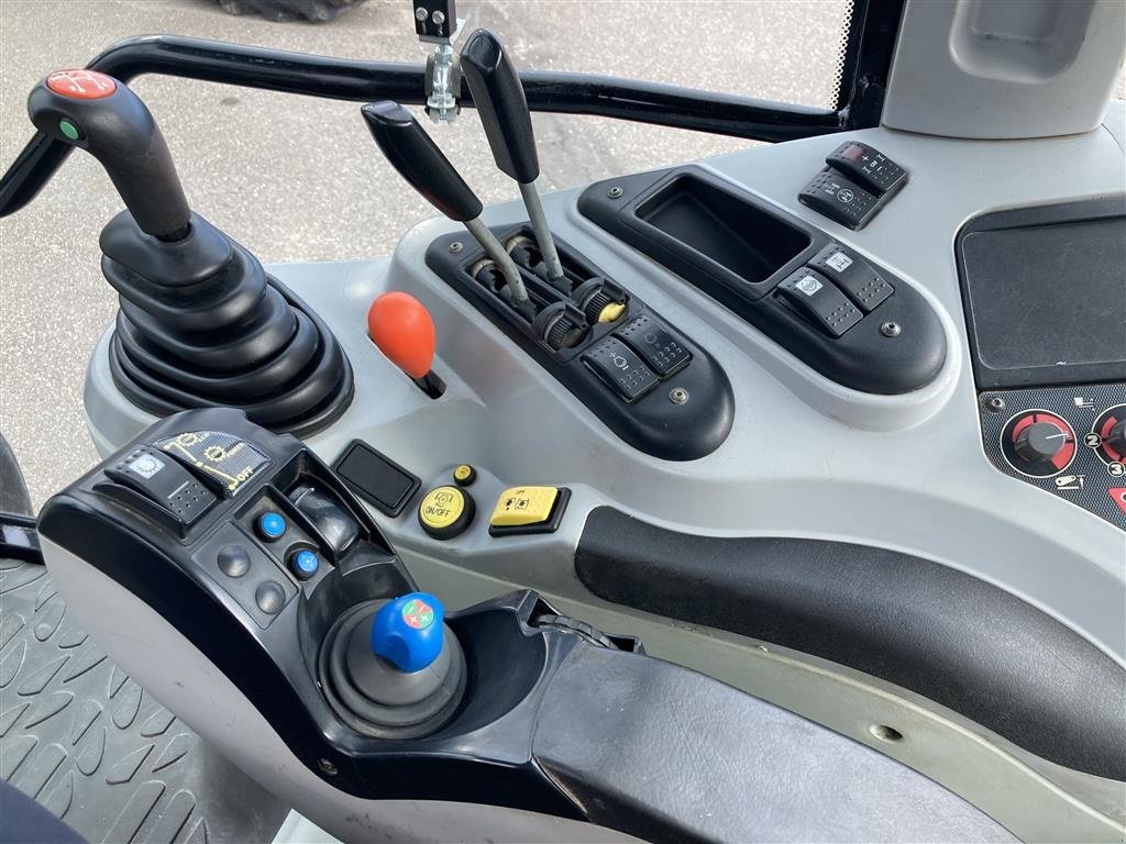 Traktor типа Massey Ferguson 6480 Dyna 4, Gebrauchtmaschine в Roskilde (Фотография 12)