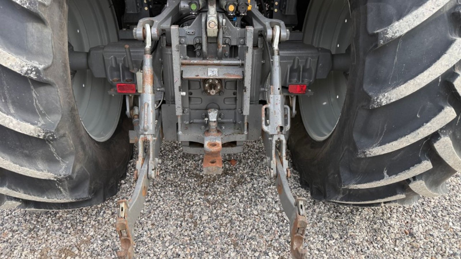 Traktor des Typs Massey Ferguson 6480 Dyna-6, Gebrauchtmaschine in Hadsten (Bild 8)