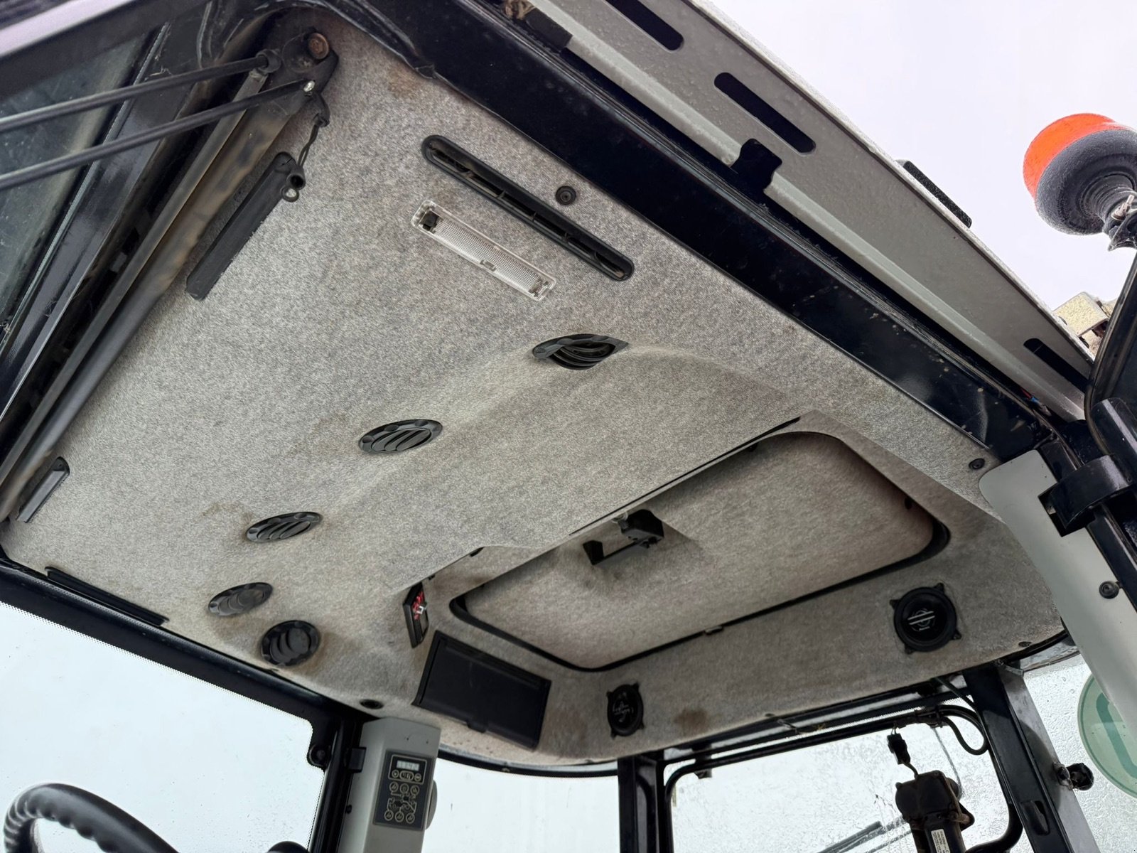 Traktor tipa Massey Ferguson 6480 Dyna-6, Gebrauchtmaschine u Bad Oldesloe (Slika 11)