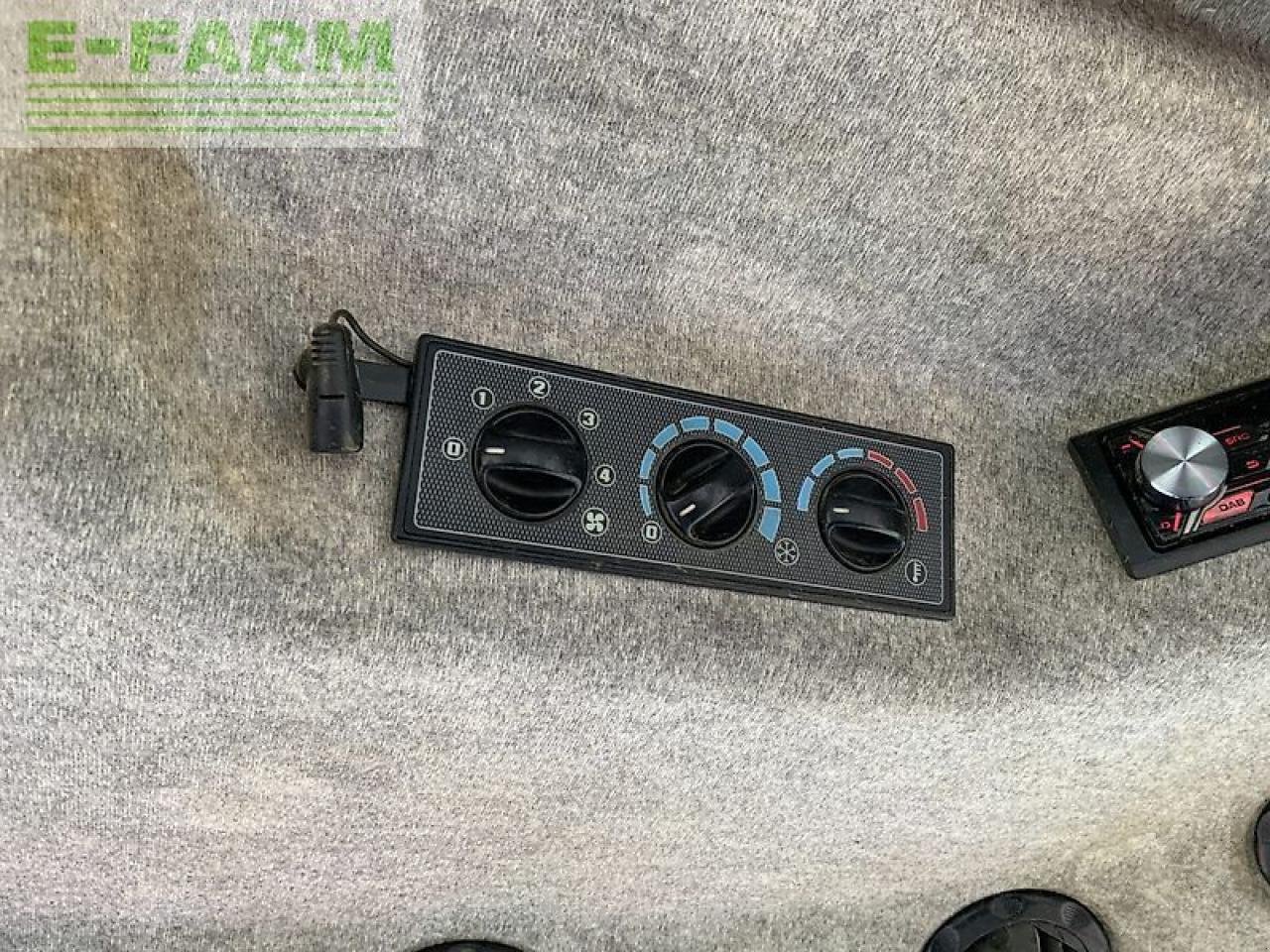 Traktor Türe ait Massey Ferguson 6480 dyna6 tractor (st24258), Gebrauchtmaschine içinde SHAFTESBURY (resim 24)