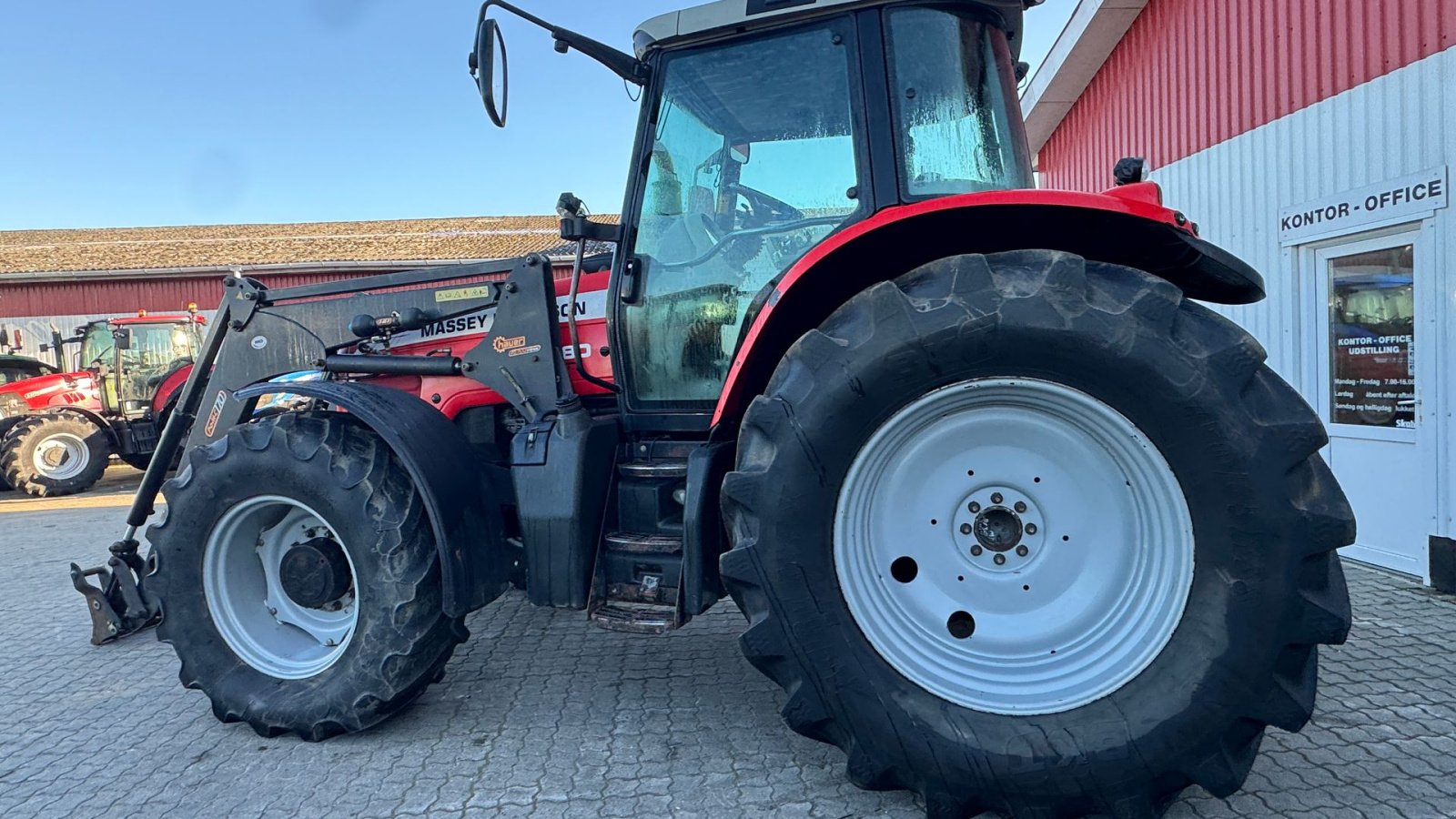 Traktor des Typs Massey Ferguson 6480 MED FULD AFFJEDRING!, Gebrauchtmaschine in Nørager (Bild 4)