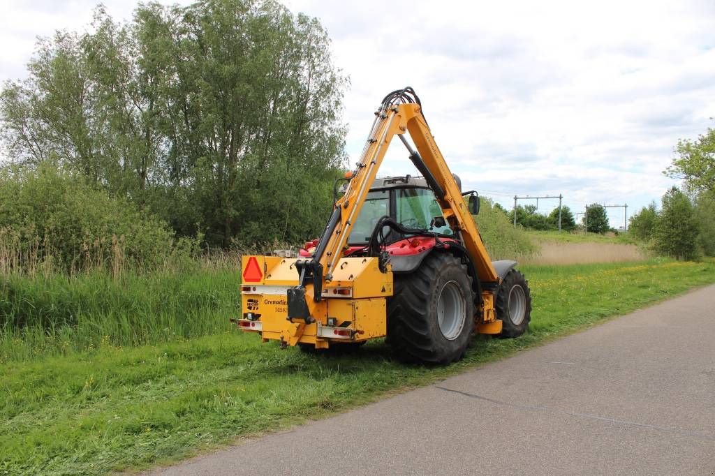 Traktor des Typs Massey Ferguson 6480 met Herder Grenadier 518LS, Gebrauchtmaschine in Geldermalsen (Bild 3)