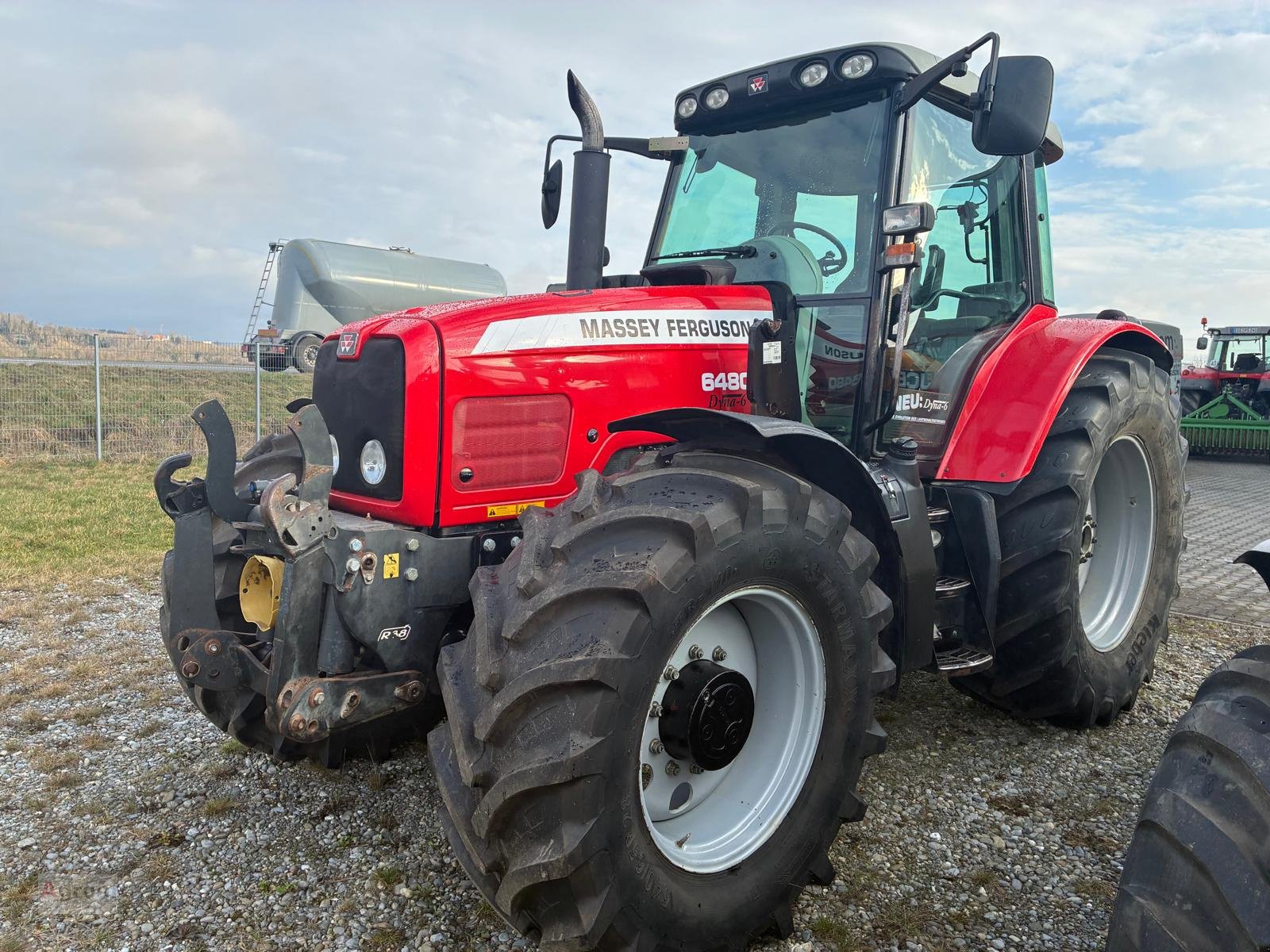 Traktor от тип Massey Ferguson 6480, Gebrauchtmaschine в Herbertingen (Снимка 4)