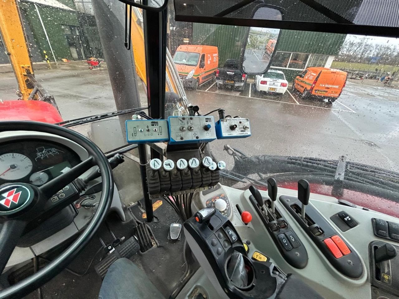 Traktor van het type Massey Ferguson 6480, Gebrauchtmaschine in Voorhout (Foto 9)