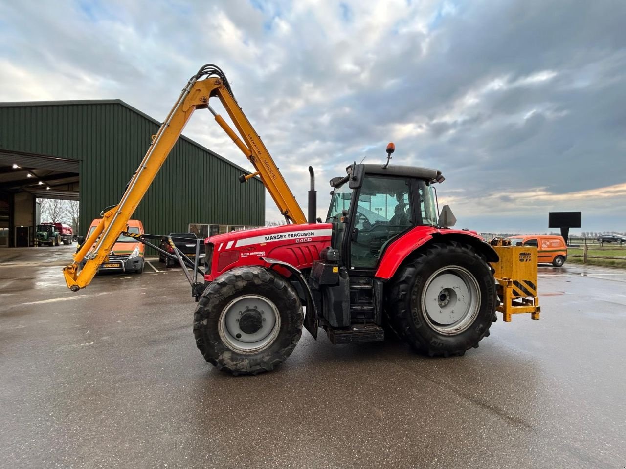 Traktor van het type Massey Ferguson 6480, Gebrauchtmaschine in Voorhout (Foto 2)