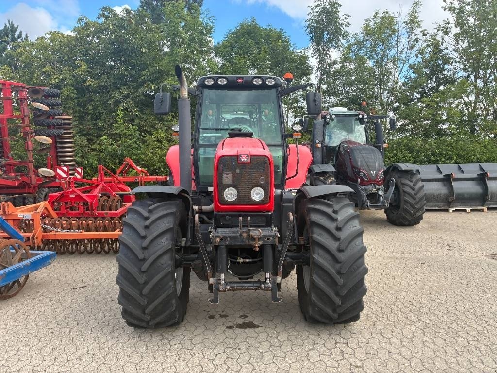 Traktor от тип Massey Ferguson 6485, Gebrauchtmaschine в Hinnerup (Снимка 2)