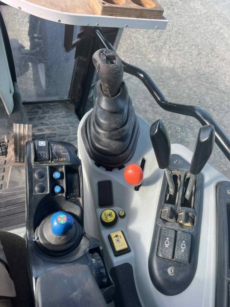 Traktor от тип Massey Ferguson 6485, Gebrauchtmaschine в Hinnerup (Снимка 17)