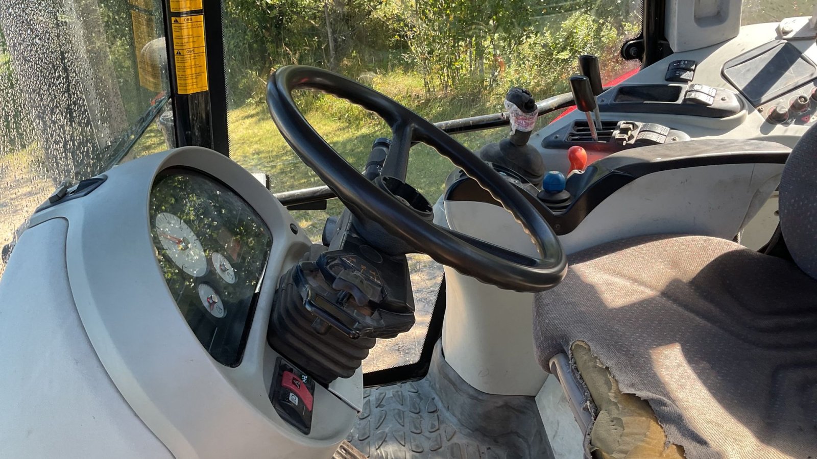 Traktor от тип Massey Ferguson 6485, Gebrauchtmaschine в Bording (Снимка 4)