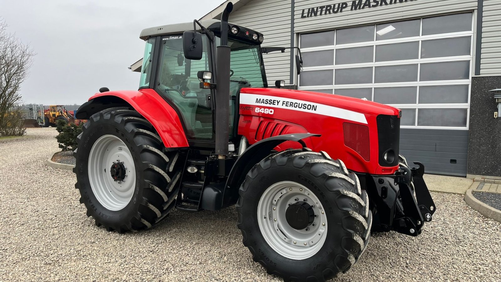 Traktor des Typs Massey Ferguson 6490 Dyna 6 med frontlift, Gebrauchtmaschine in Lintrup (Bild 19)