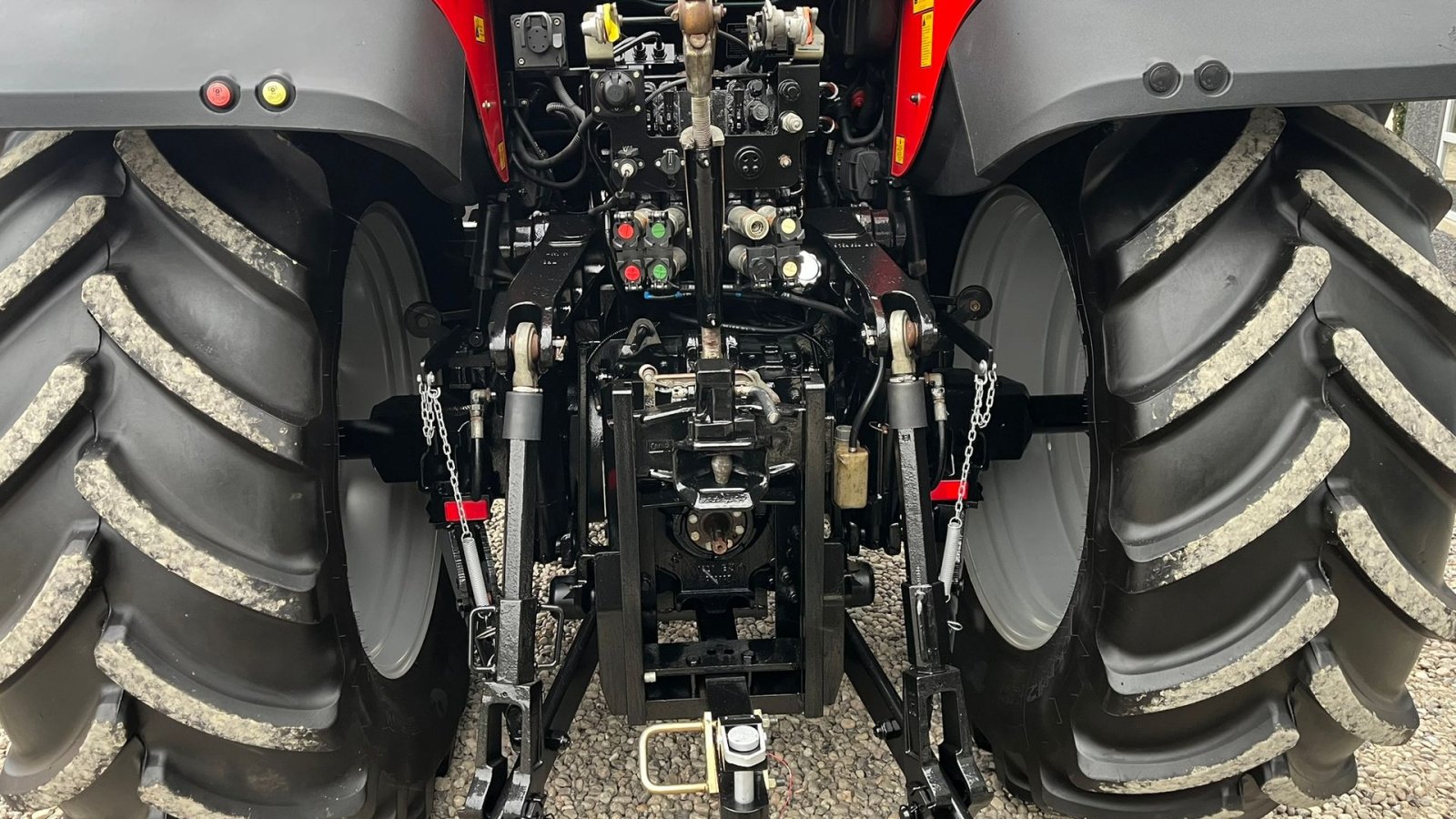 Traktor des Typs Massey Ferguson 6490 Dyna 6 med frontlift, Gebrauchtmaschine in Lintrup (Bild 5)