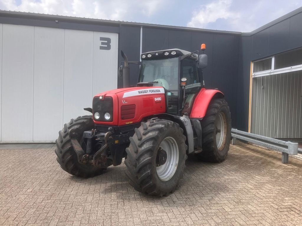 Traktor des Typs Massey Ferguson 6490 DYNASHIFT, Gebrauchtmaschine in MARIENHEEM (Bild 2)