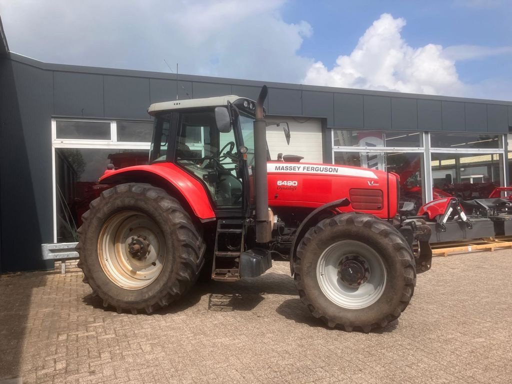 Traktor des Typs Massey Ferguson 6490 DYNASHIFT, Gebrauchtmaschine in MARIENHEEM (Bild 3)