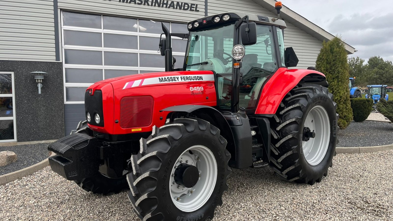 Traktor of the type Massey Ferguson 6499 Dynaschift, Gebrauchtmaschine in Lintrup (Picture 2)