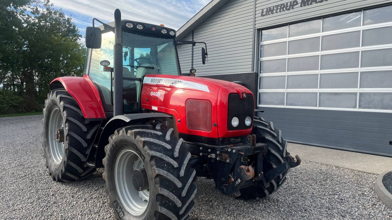 Traktor of the type Massey Ferguson 6499 Dynashift med frontlift og frontpto, Gebrauchtmaschine in Lintrup (Picture 18)