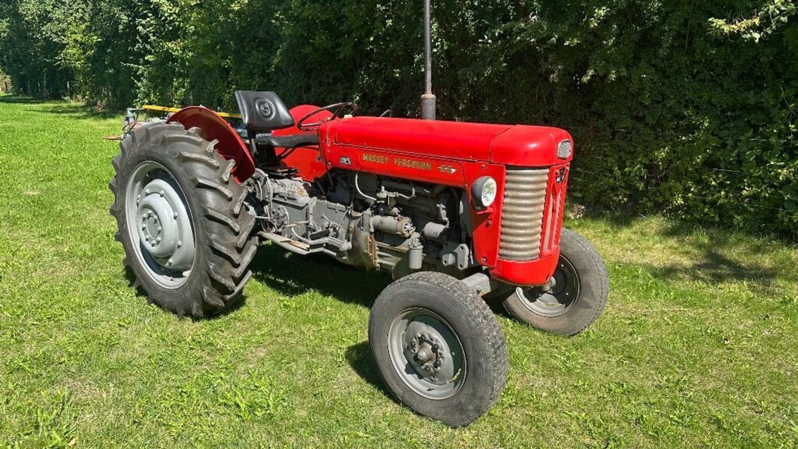 Traktor des Typs Massey Ferguson 65, Gebrauchtmaschine in Rødovre (Bild 4)