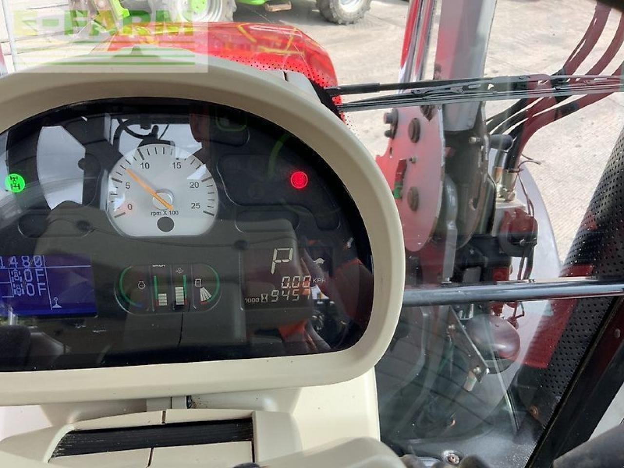 Traktor of the type Massey Ferguson 6613 dyna 4 (st23798), Gebrauchtmaschine in SHAFTESBURY (Picture 22)