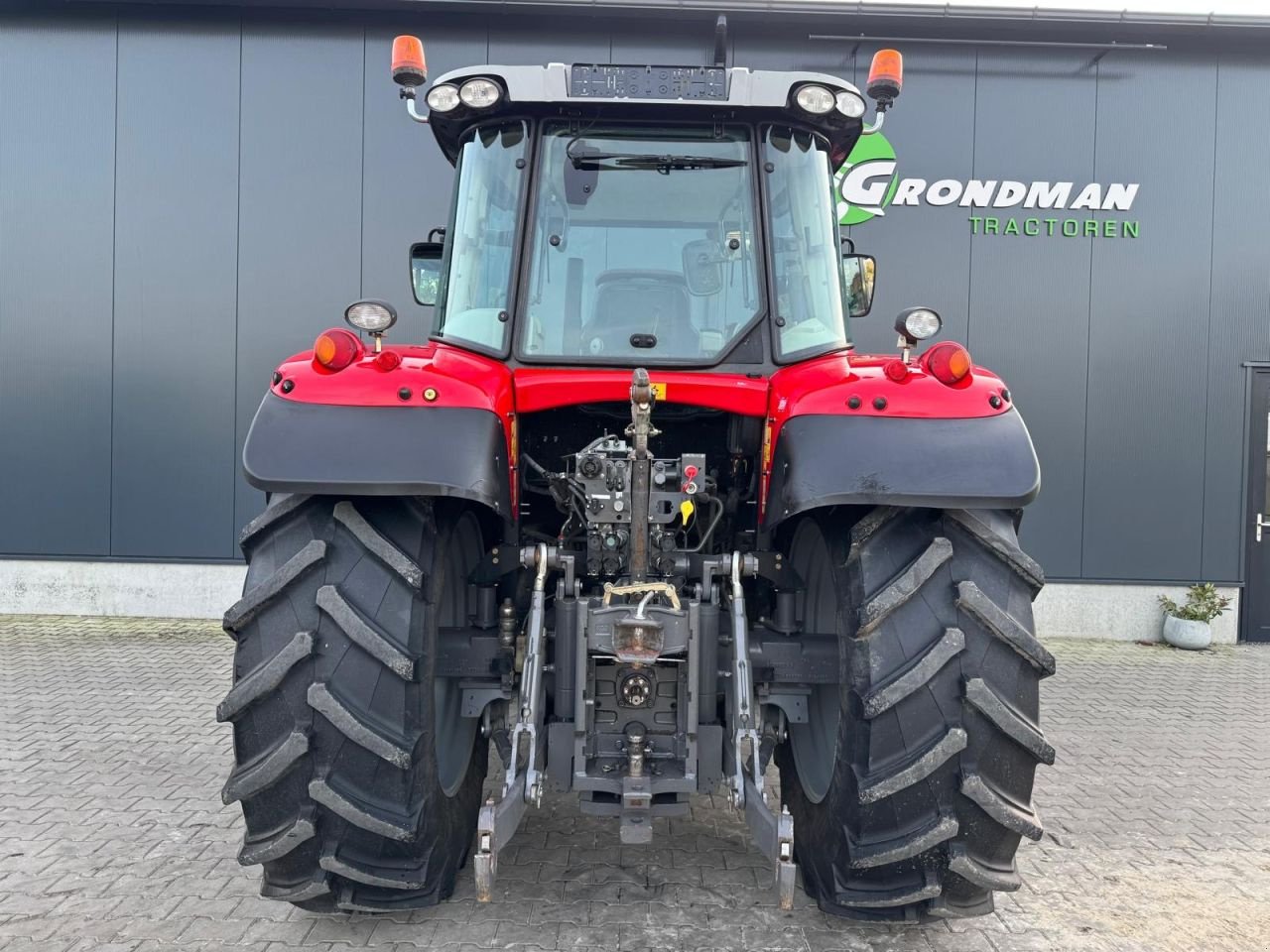 Traktor от тип Massey Ferguson 6613 Dyna6, Gebrauchtmaschine в Daarle (Снимка 7)