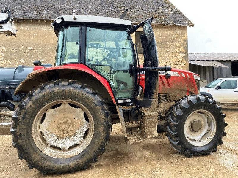 Traktor of the type Massey Ferguson 6613, Gebrauchtmaschine in SAINT-GERMAIN DU PUY (Picture 2)