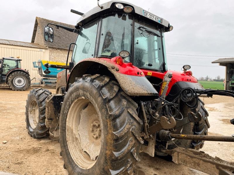 Traktor of the type Massey Ferguson 6613, Gebrauchtmaschine in SAINT-GERMAIN DU PUY (Picture 3)