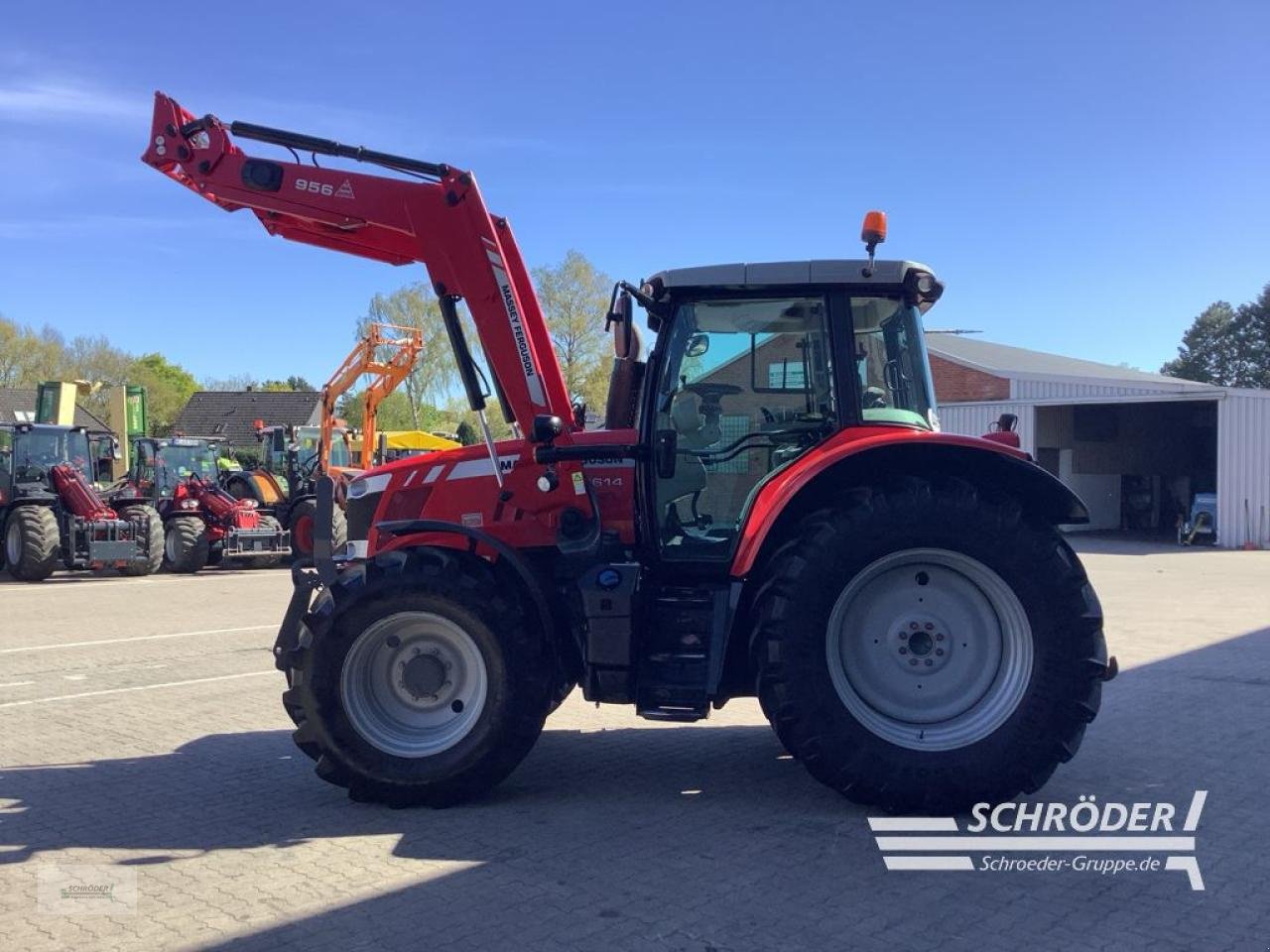 Traktor от тип Massey Ferguson 6614 DYNA-6 EFFICIENT, Gebrauchtmaschine в Völkersen (Снимка 7)