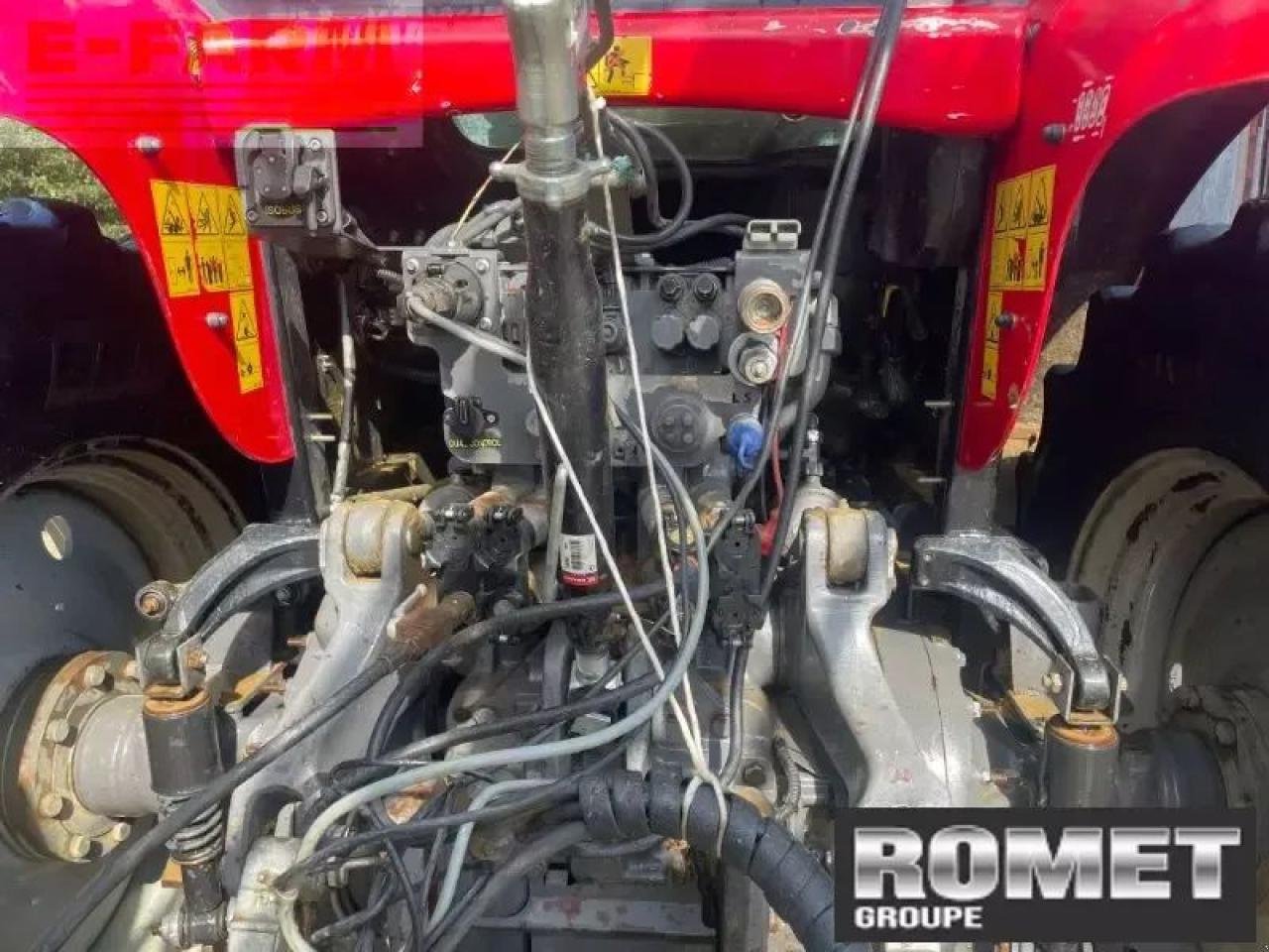 Traktor des Typs Massey Ferguson 6615 dv ef Efficient, Gebrauchtmaschine in GENNES-SUR-GLAIZE (Bild 3)